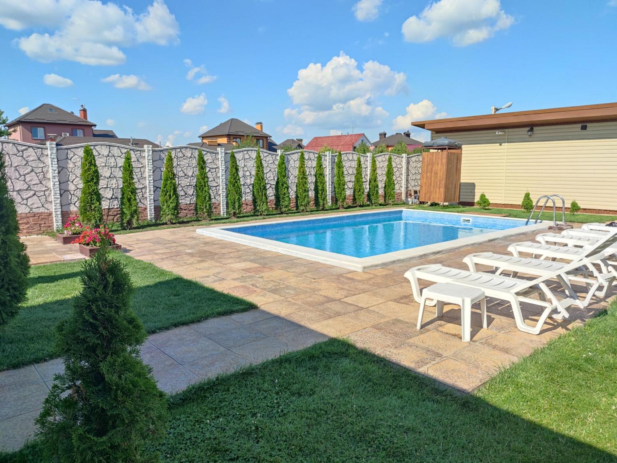 Дом С Бассейном И Сауной Villa Boryspilʼ Exteriör bild